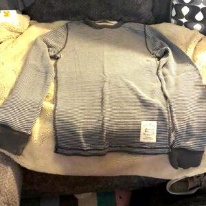 🎉4 for $20 Hollister Long Sleeve Quilted Shirt, size smal